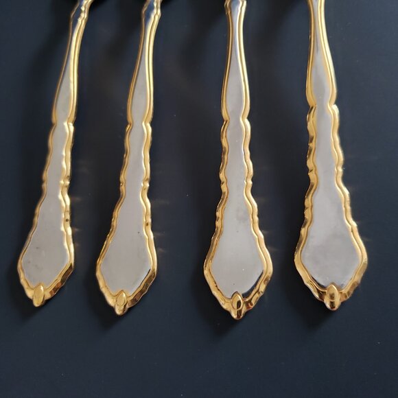 Oneida GOLDEN ROYAL CHIPPENDALE Community Stainless Salad Fork 6 3/4" - Picture 9 of 10